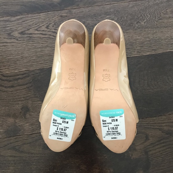 Via Spiga Heels - Picture 5 of 8